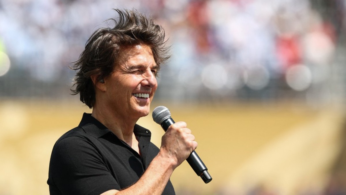 El actor al dar su discurso en la final del Mundial. | AFP