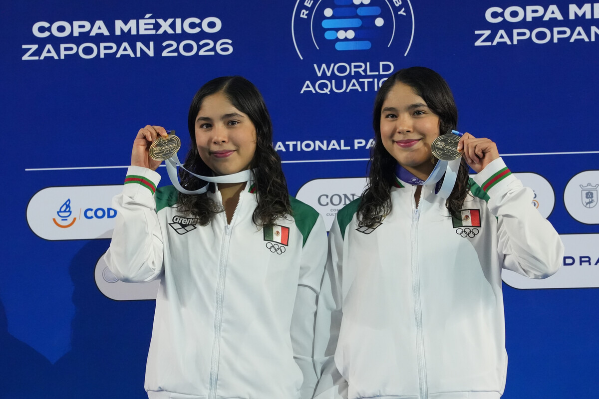 Las gemelas jaliscienses Mía y Lía Cueva se proclamaron campeonas. (Cortesía Copa México de Clavados)