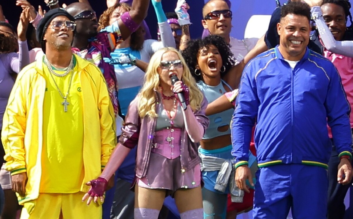 Madonna comenzó con este despliegue de cultura pop.