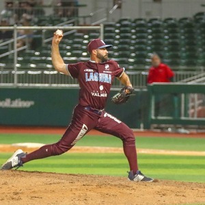 Tecolotes de los Dos Laredos derrotó a los Algodoneros del Unión Laguna en el Uni-Trade Stadium de Laredo, Texas.