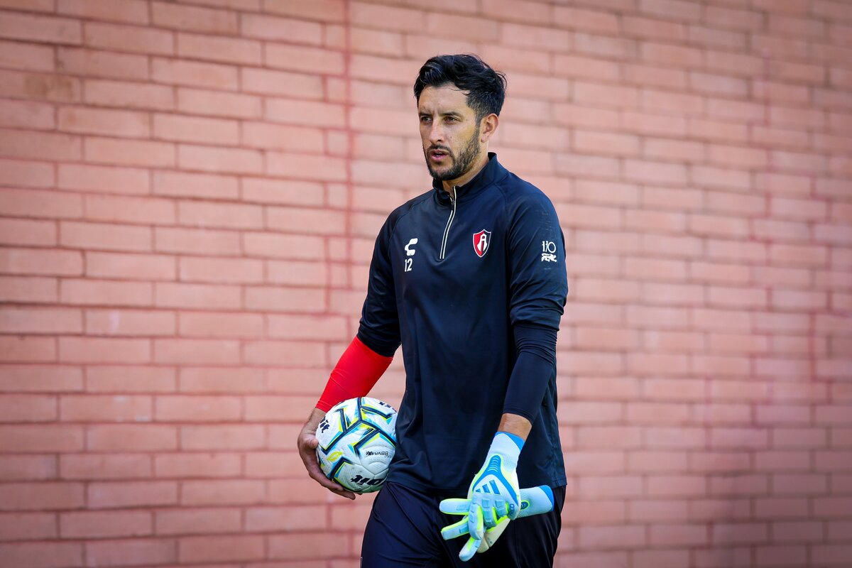 Camilo fue protagonista en la práctica rojinegra de este lunes. (X @AtlasFC)