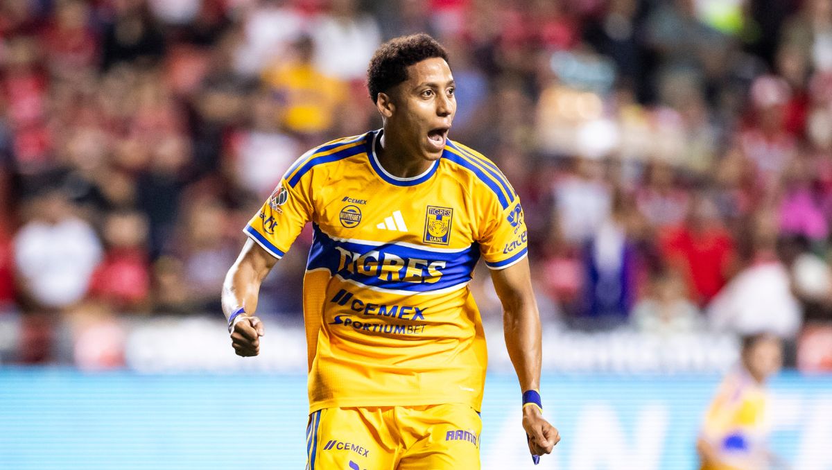 Ozziel Herrera cambiaría la banda por el centro del ataque de Tigres. (Imago7)
