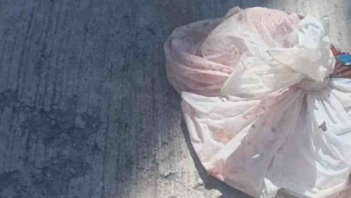 El cuerpo de un recién nacido fue encontrado en la vía pública de Naucalpan. | Foto: Aaron Tagle