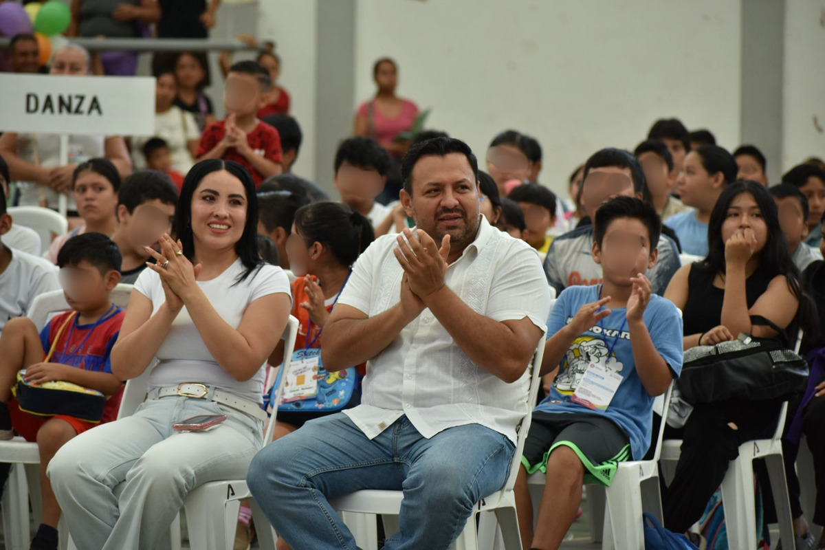Cursos de verano reúnen a decenas de niños y jóvenes en San Felipe Orizatlán. (Cortesía)
