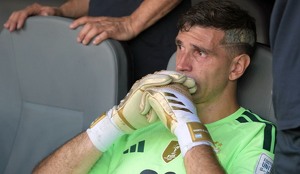 Emiliano 'Dibu' Martínez puso en duda su continuidad como portero de la Selección de Argentina tras perder la Final del Mundial 2026 ante España.
