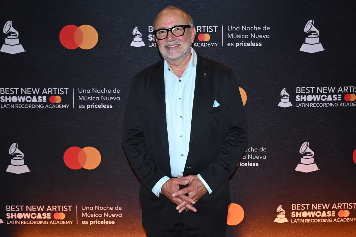 Manuel Abud, CEO de Latin Grammy, durante su paso en la alfombra roja de los Best New Artist Showcase Latin Recording Academy. | Foto: Daniel Augusto
