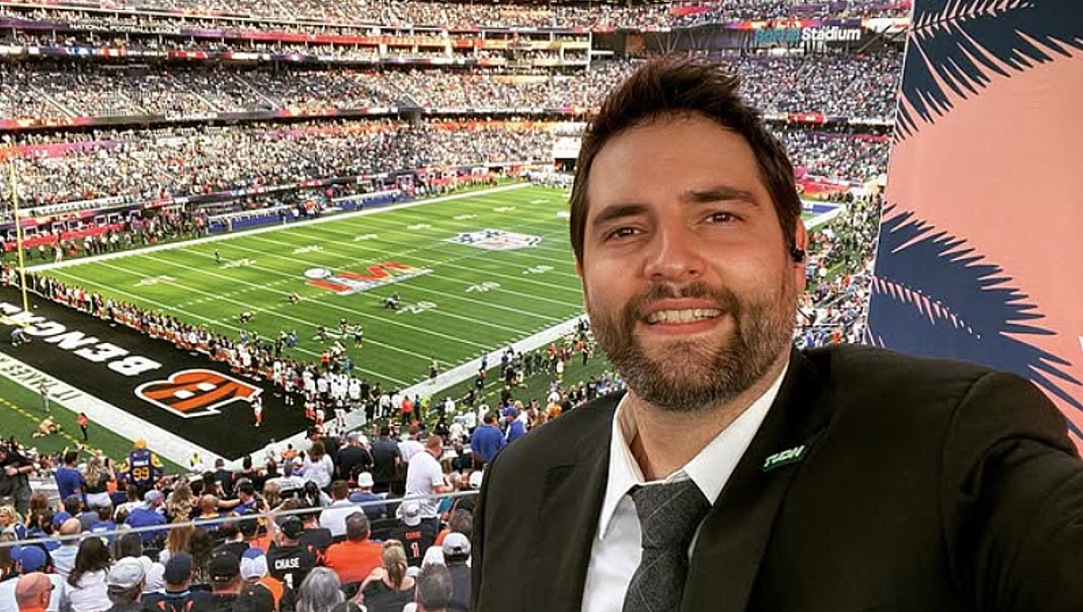 Memo Schutz es famoso comentarista deportivo de Televisa (RS)