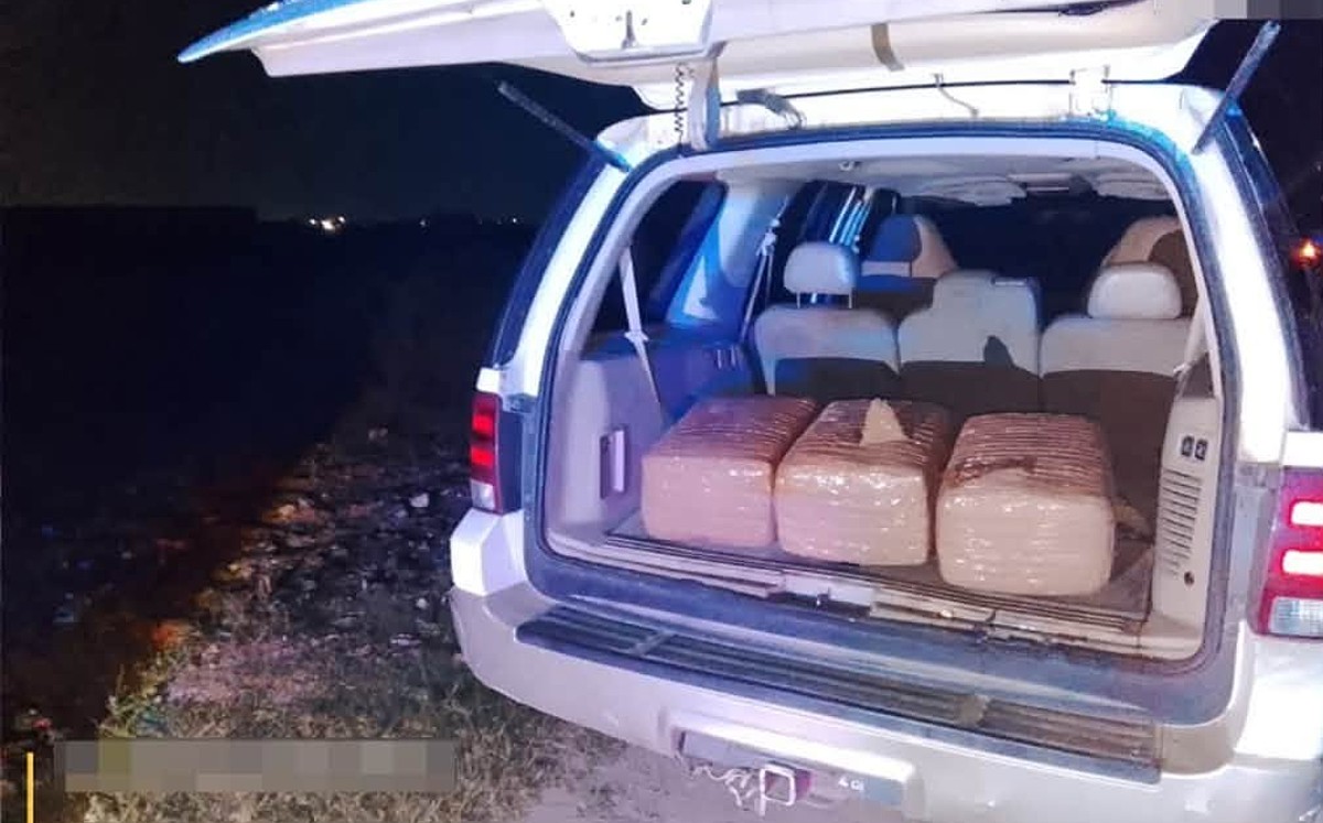 Los tres paquetes de narcótico asegurados | Vocería de Seguridad Tamaulipas