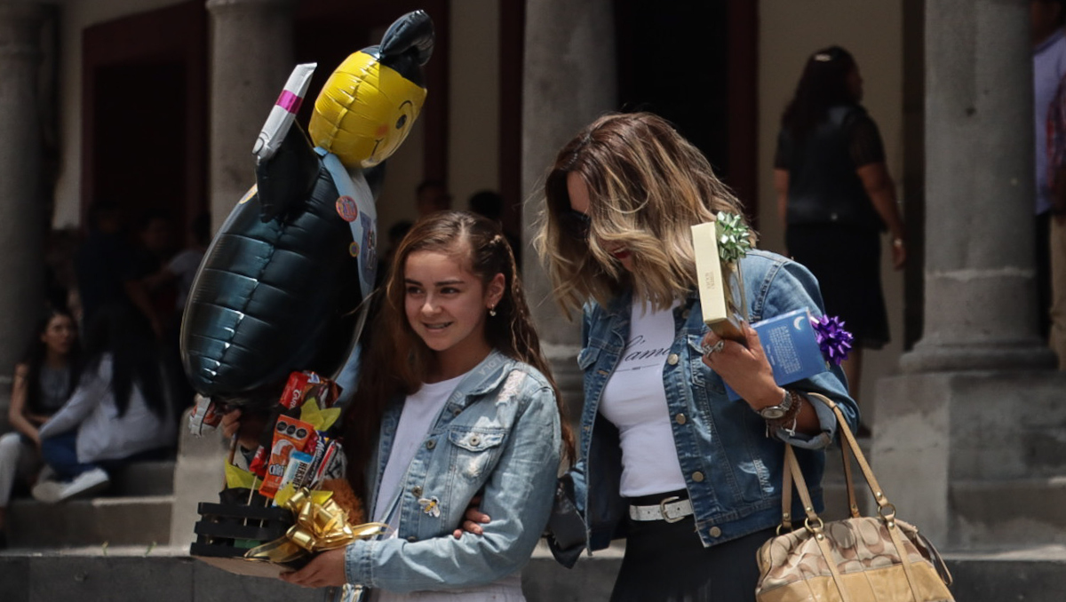 Poblanos gastan MIL 500 pesos en promedio por graduaciones: Canaco | EsImagen