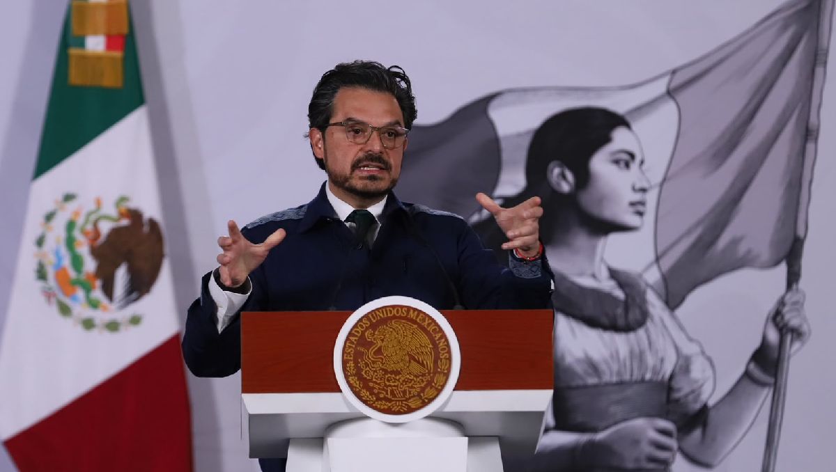 Zoé Robledo informó que se ampliarán los servicios de salud con la nueva infraestructura. | Foto: Octavio Hoyos