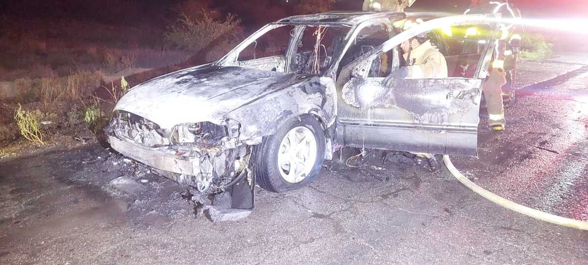Los Bomberos Municipales fueron los primeros respondientes. | Cortesía de Protección Civil