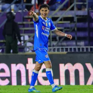 Jeremy Márquez, futbolista mexicano, se ha convertido en una pieza importante para el entrenador Joel Huiqui en Cruz Azul.