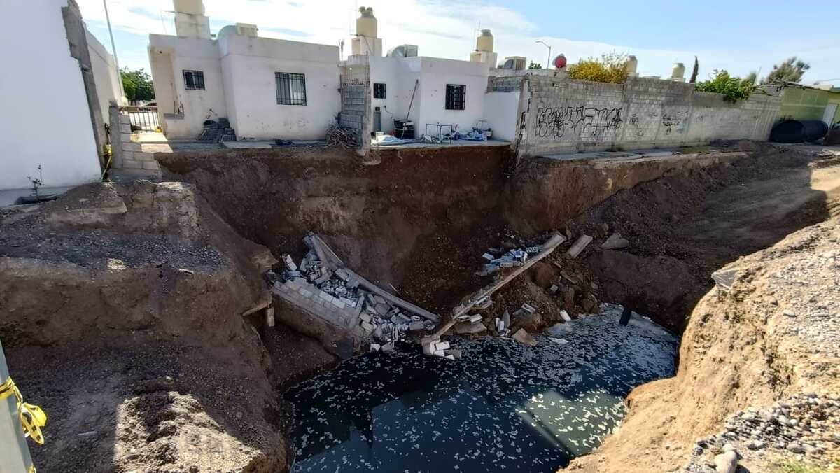 Socavón en Torreón. | Roberto Amaya