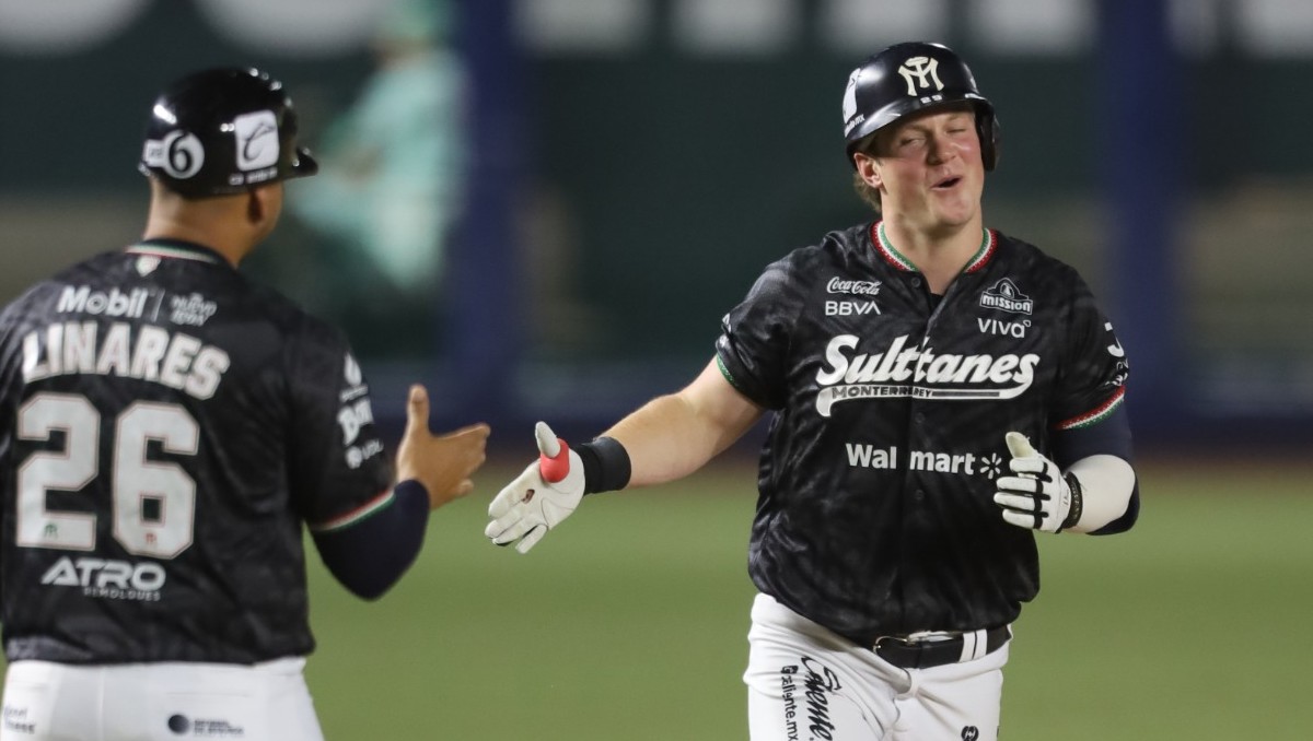 Sultanes blanquea a Saraperos para quedarse con el segundo juego y asegurar la serie (Roberto Alanís)