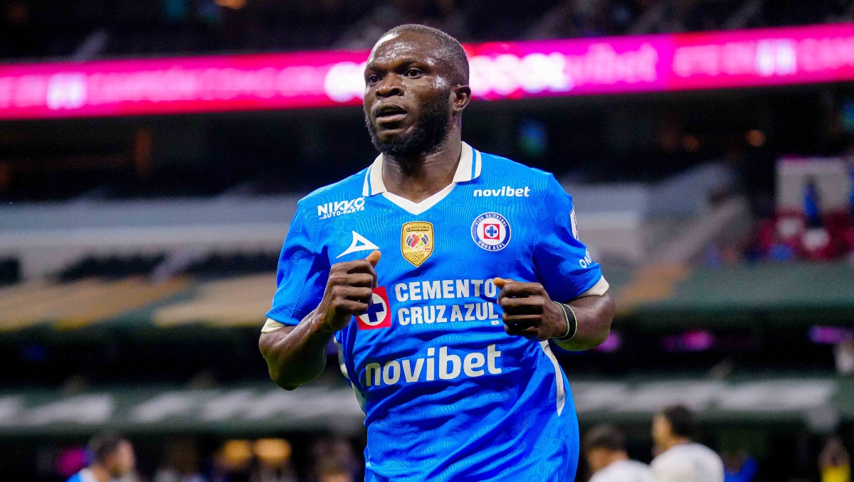 La disyuntiva de Christian Ebere y una posible salida de Cruz Azul (Imago7)