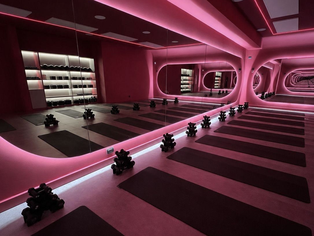 El encuentro de bienestar se realizó en el estudio MATNESS, donde los asistentes participaron en una sesión de hot pilates.(Cortesía)
