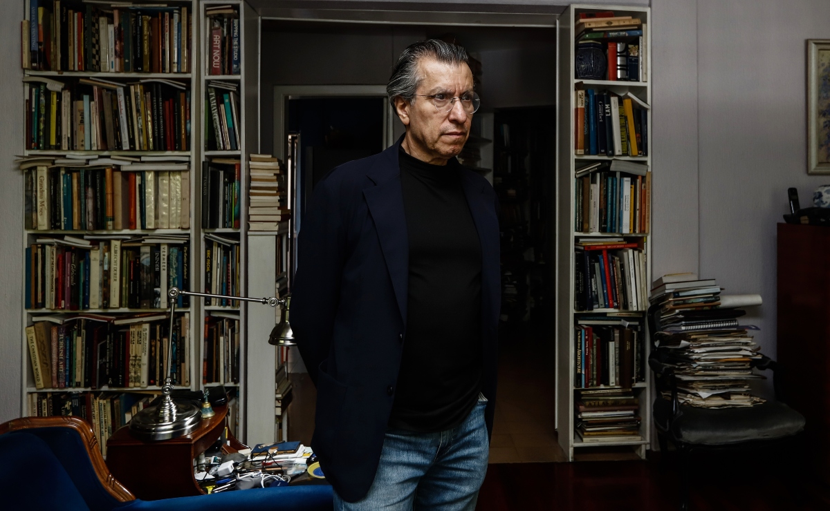 El escritor Víctor Manuel Mendiola, Premio Iberoamericano Ramón López Velarde 2026. (Foto: Ariana Pérez)