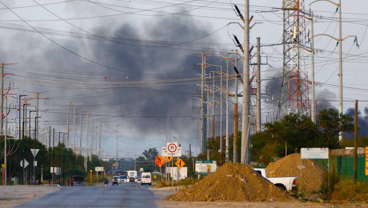 Incendio de empresa en Pesquería. | Jorge López
