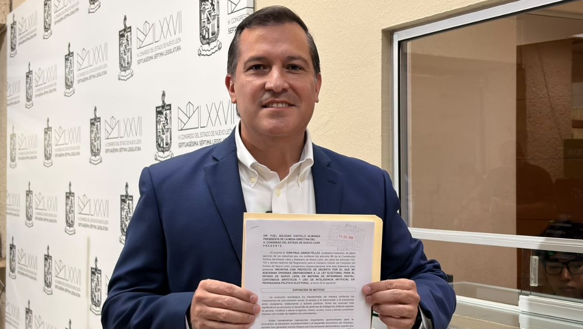 Iván Garza, encargado de las Estructuras del Comité Municipal del PAN de Monterrey, presentó la iniciativa. Kevin Recio