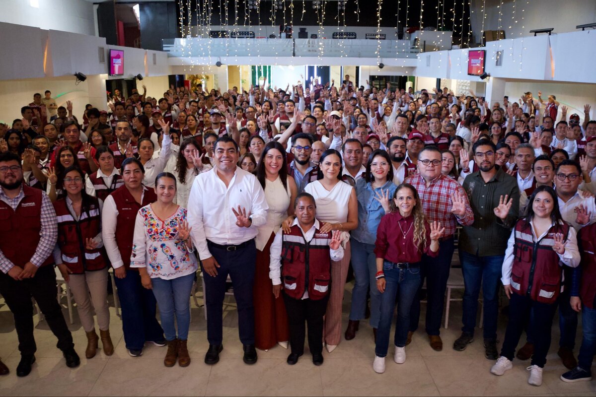 Montiel sostuvo una reunión con la estructura territorial de Morena en Puebla. | Foto: Ariadna Montiel vía X