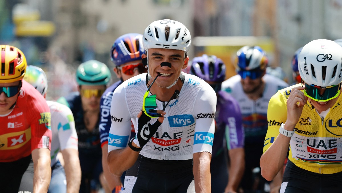 Isaac del Toro defiende su tercer lugar del Tour de Francia tras la etapa 19 (Reuters)