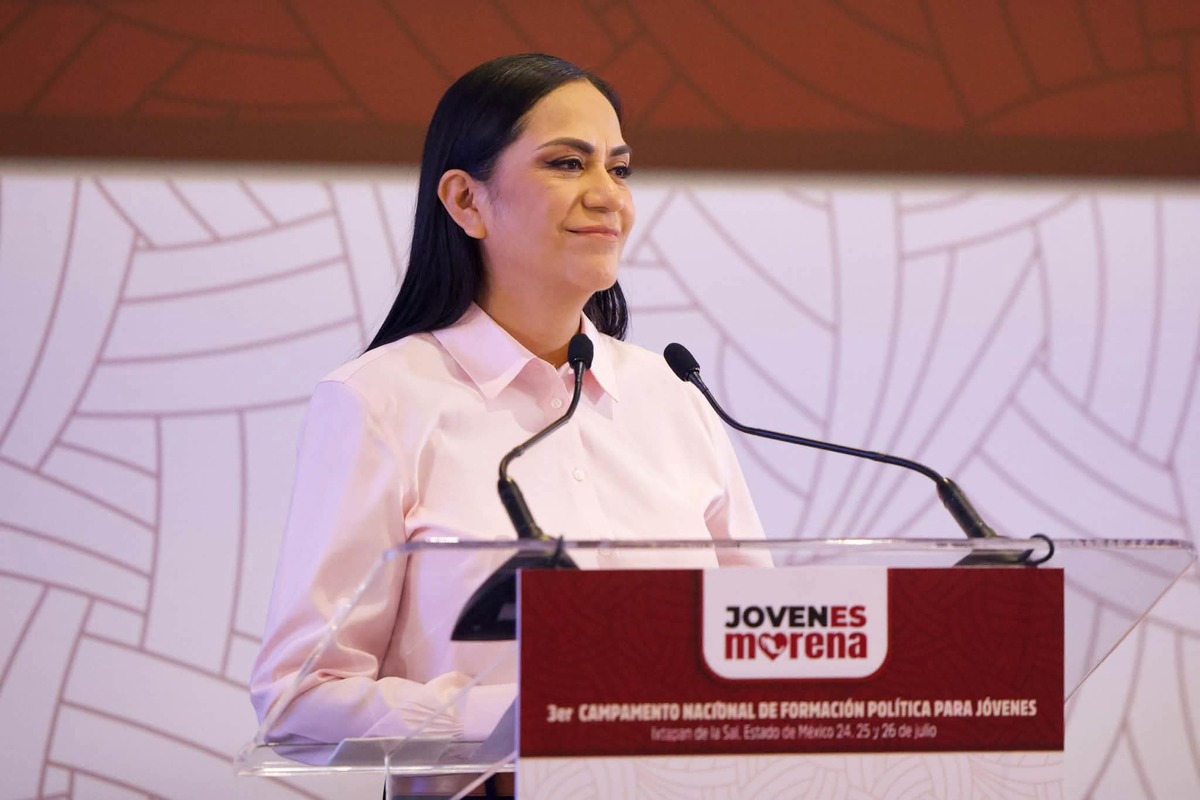 La presidenta nacional de Morena también sostuvo un encuentro en Puebla para fortalecer el partido. | Foto: Especial