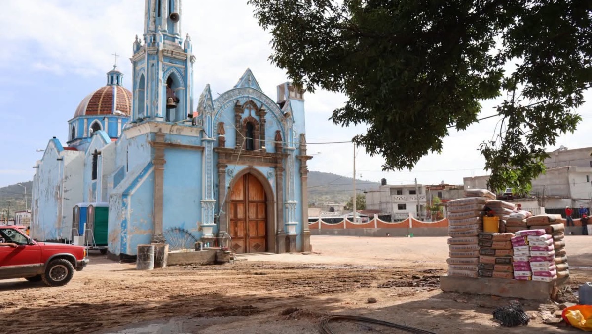 Supervisan avances de obra en el atrio de Santo Ángel en Amozoc | Especial