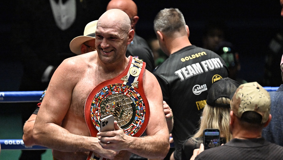 Tyson Fury vence a Mariusz Wach por abandono (AFP)