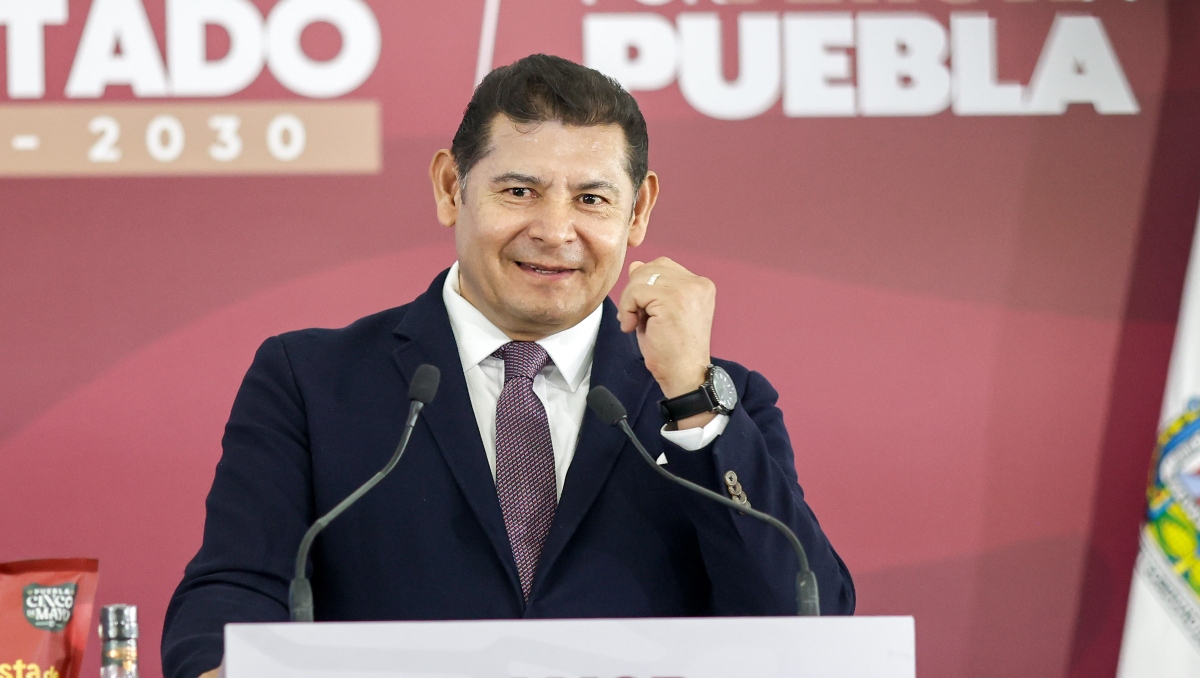 Carretera a Veracruz y USEP, anuncia Armenta en Atempan y Tecamachalco | EsImagen