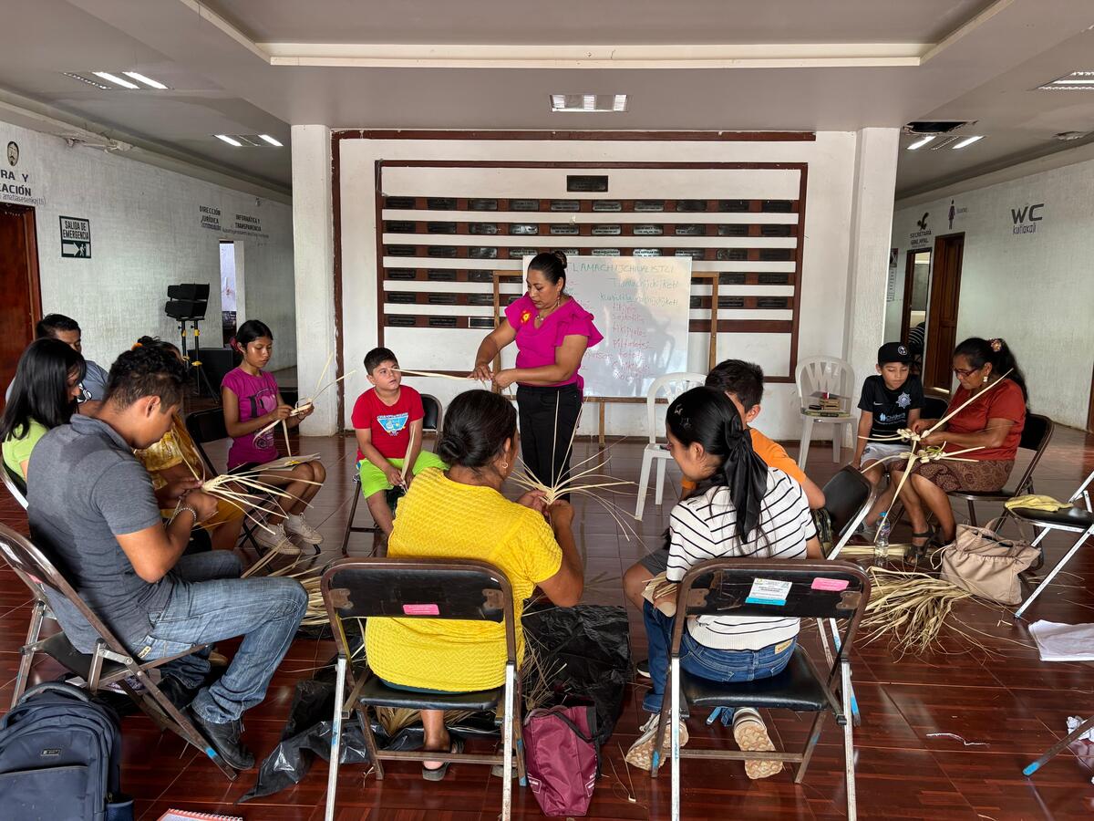 Fomentan la lengua náhuatl  y elaboración de artesanías con cursos de verano. (Wendy Salazar)