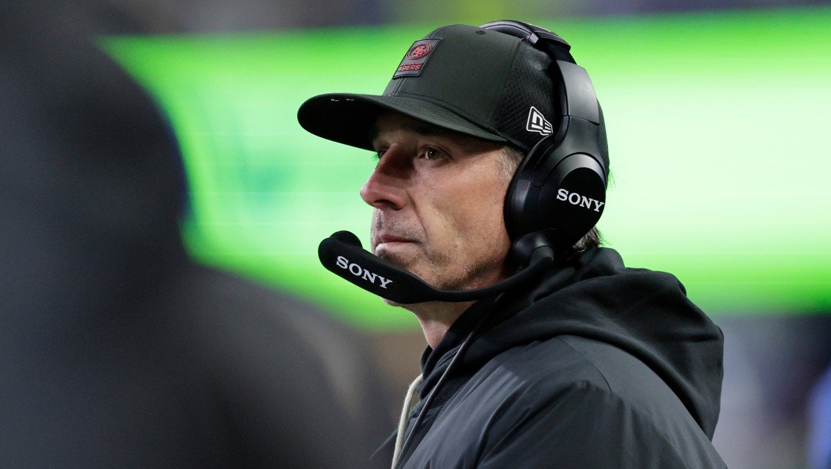 Kyle Shanahan sufrió un accidente automovilístico y se perderá el campamento de 49ers (AP)