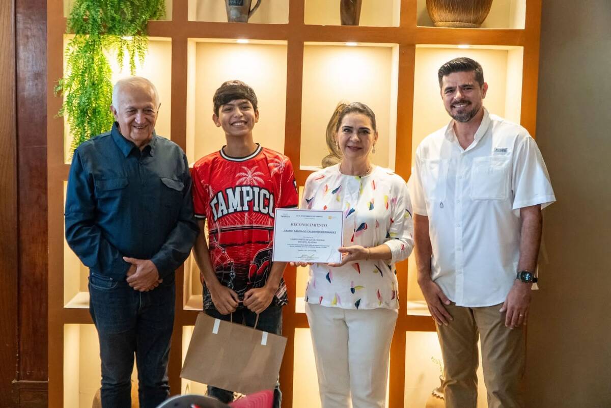 Reconoce Mónica Villarreal a campeones tampiqueños de béisbol