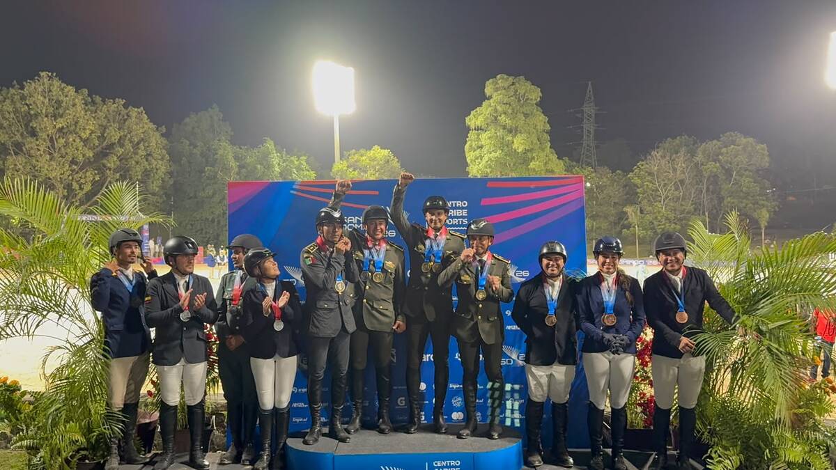 El Ejército conquisto el podio de equitación durante los Juegos Centroamericanos. | Foto: Especial