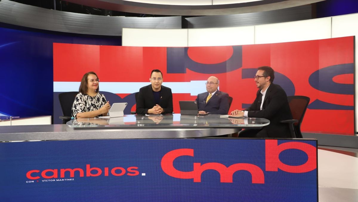 En la mesa de Cambios de este domingo estuvieron representadas la UANL, la U-ERRE y UDEM | Luis Guerra