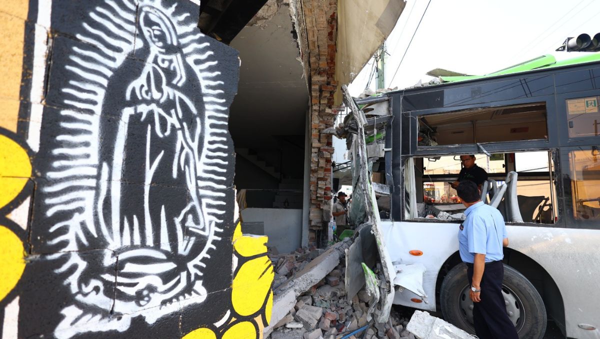 Accidente  sobre el cruce de las avenidas Colón y Villagrán | Jorge López