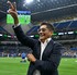 El exportero mexicano, Jorge Campos regala su icónico jersey a Tom Holland, protagonista de Spider Man.