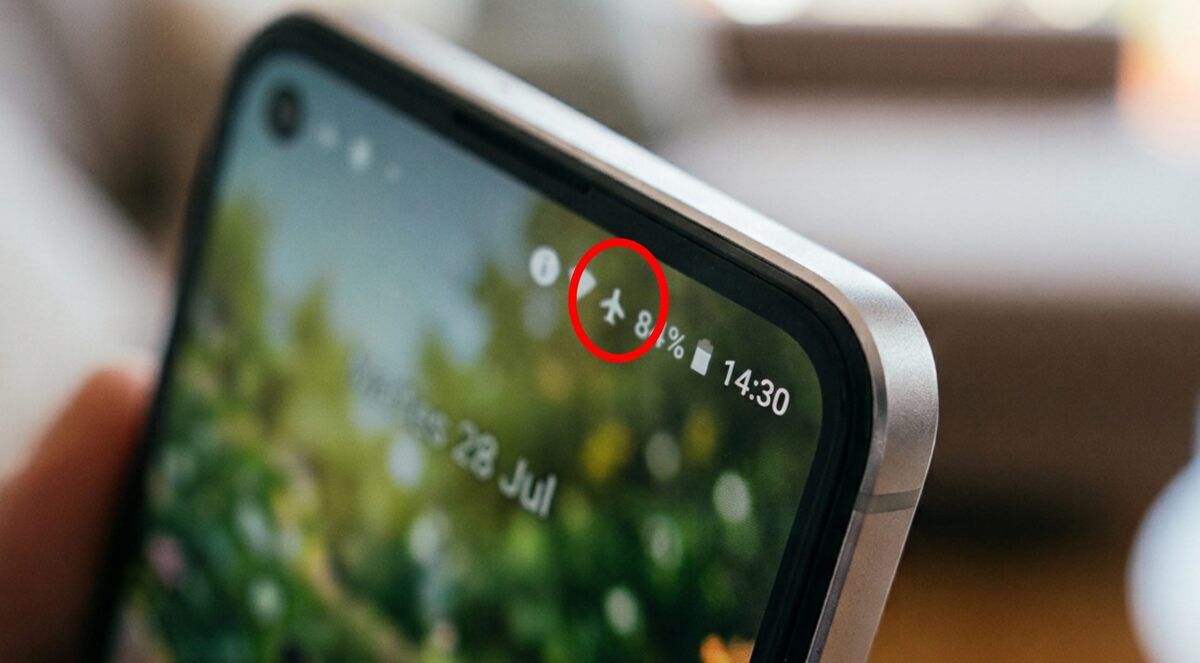El modo avión acelera la carga de tu celular? Te explicamos