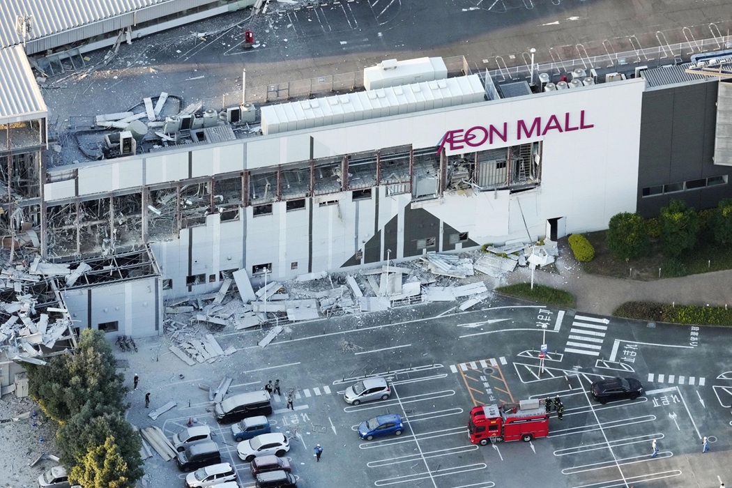 Se registró una explosión en un centro comercial de Japón tras el terremoto. | Foto: Reuters