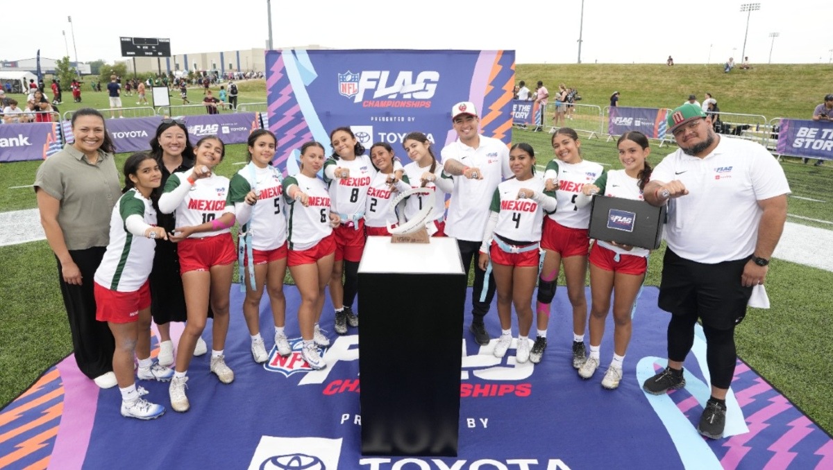 El representativo femenil de México conquistó el campeonato 15U tras derrotar 20-7 a Panamá en la Gran Final. (Cortesía)