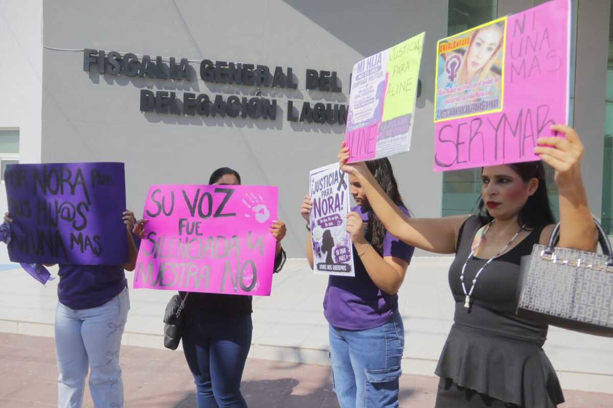 Manifestación por feminicidio de Nora Cecilia en Torreón. | Foto: Manuel Guadarrama