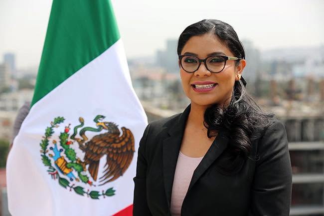 Montserrat Caballero ofreció detalles sobre su situación legal y migratoria en entrevista exclusiva | Foto: Facebook