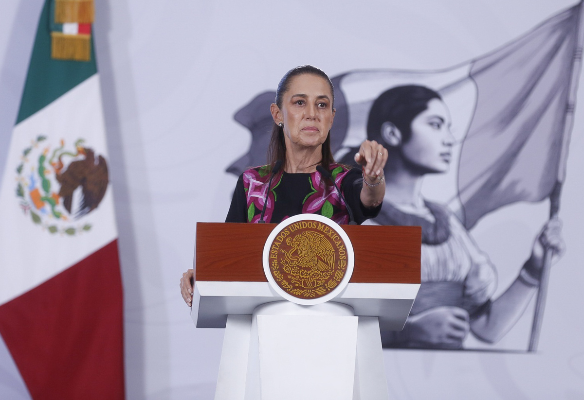 La Presidenta llamó a comerciantes de QR a denunciar cualquier irregularidad en el área. | Foto: Araceli López