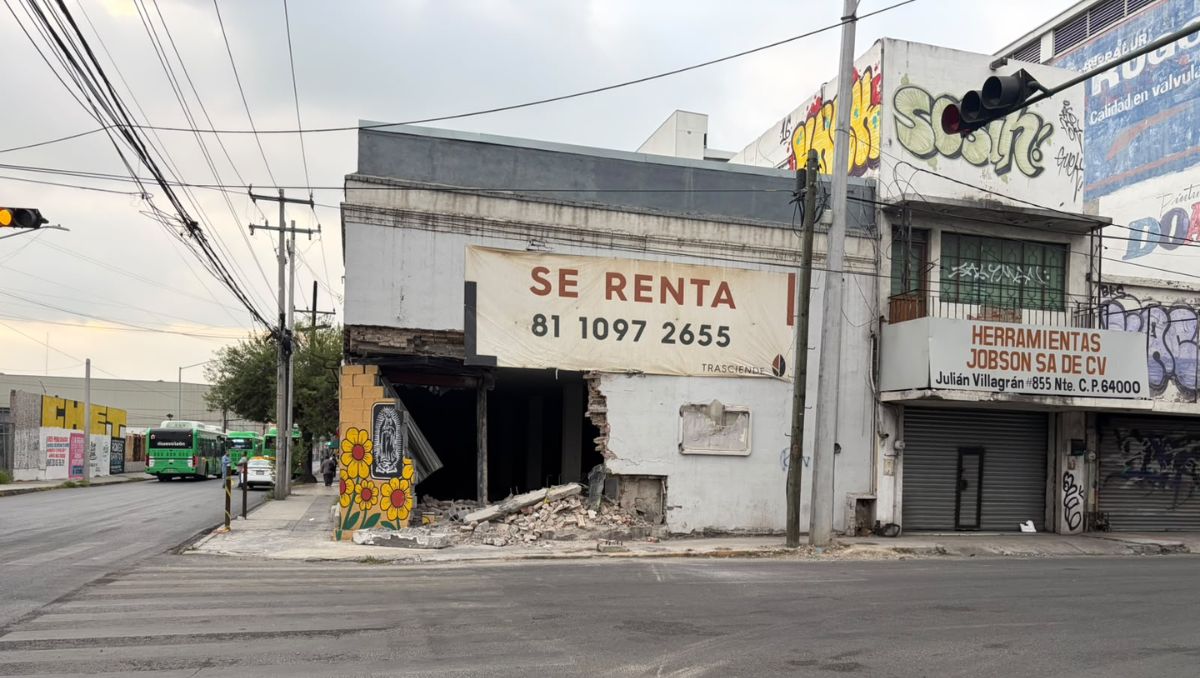 La zona fue limpiada y las unidades retiradas, pero aún son visibles los daños ocasionados | Gabriela Garza