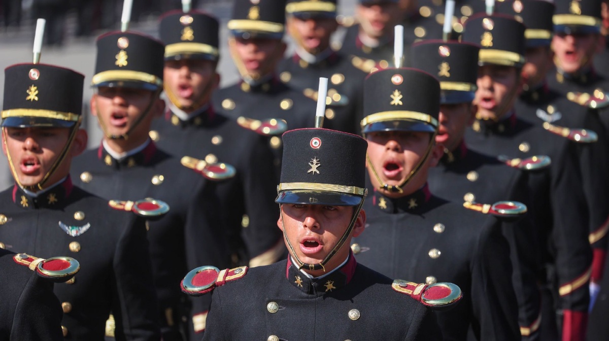 Cadetes del Colegio Militar, una de las instituciones a cargo de la Defensa | Foto: Cuartoscuro