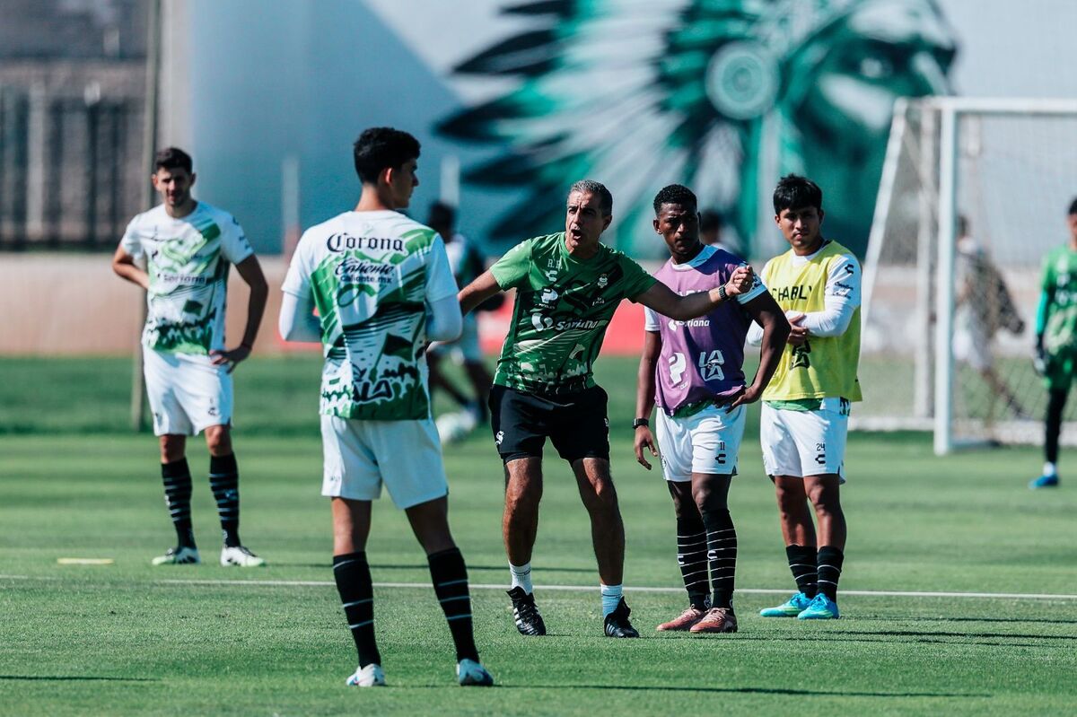 Entrenamiento de Santos Laguna. | Cortesía: Club Santos