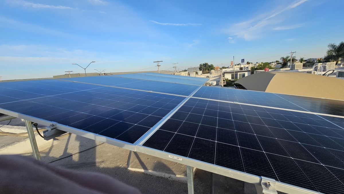 Falta de medidores en CFE frena energías verdes en La Laguna