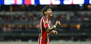 Santiago Sandioval espera regresar pronto a la cancha con Chivas, luego de haber sufrir una fractura en un dedo de la mano derecha en el Premundial Sub 20.