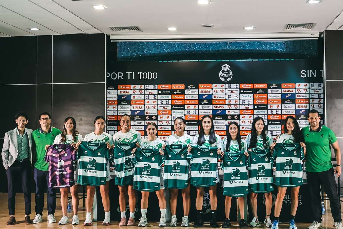 Santos Femenil presenta a sus refuerzos para el Apertura 2026. | Foto: Club Santos.