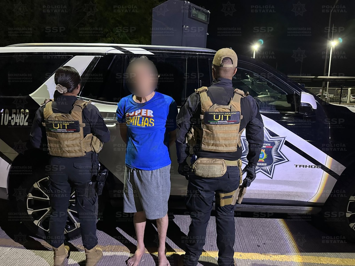 Los agentes llegaron y localizaron a la mujer herida, quien pedía apoyo de manera desesperada. | Cortesía Policía Estatal