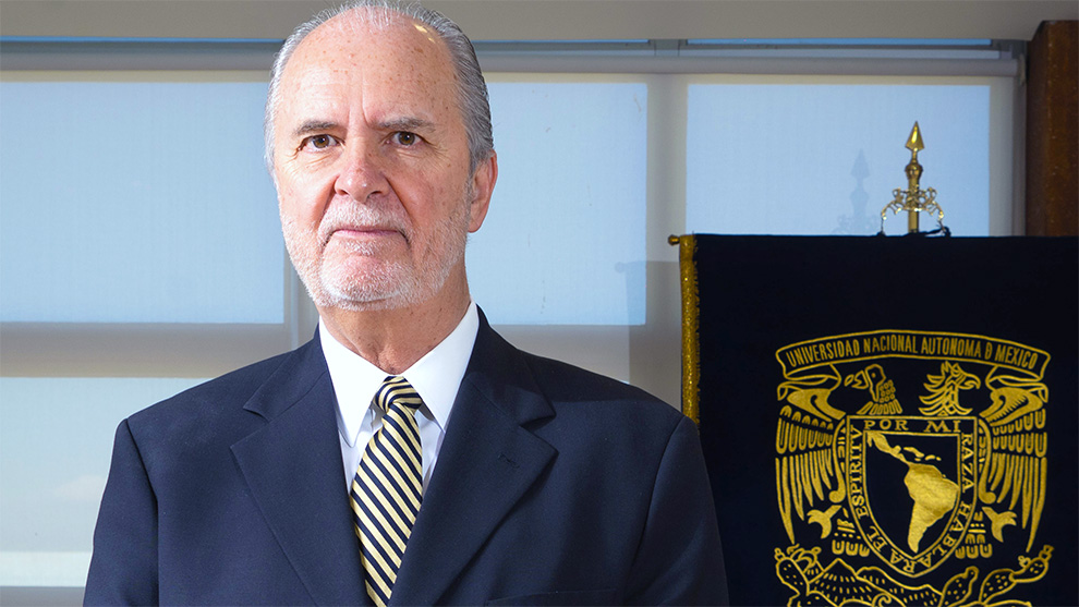 El rector de la UNAM reconoció su trayectoria. (Foto: especial)